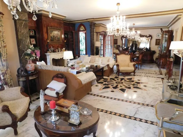 Venta - villa de lujo - Torrevieja - 6 dormitorios - 5 baños - 328 m2 - parcela 1066 m2 - piscina - garaje — 7