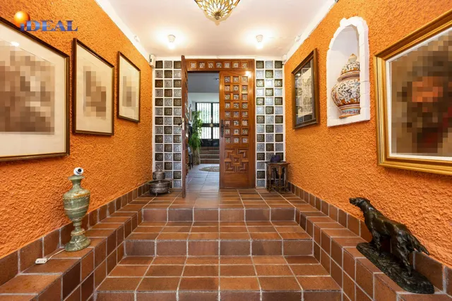 Magnifico chalet independiente en Colinas Bermejas. — 16