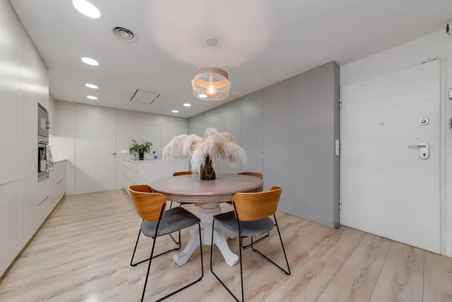 EXCLUSIVA VIVIENDA DE 250M2 EN DOS PLANTAS, CENTRICA Y A 200M DE LA PLAYA DEL CURA — 14