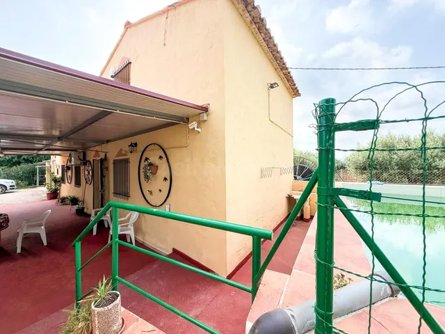 FANTASTICA MASIA CON PISCINA Y AMPLIA PARCELA EN VENTA — 5