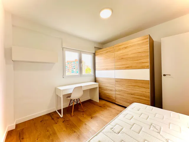 Habitación 4 habitaciones 101m² en alquiler - Alcampo — 29