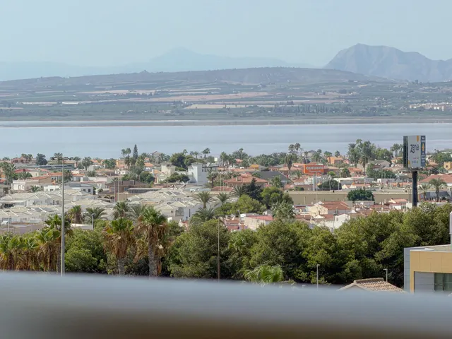 Centro! Encantador Atico con gigantesca terraza e impresionantes vistas panorámicas y a laguna rosa + Piscina comunitaria — 6
