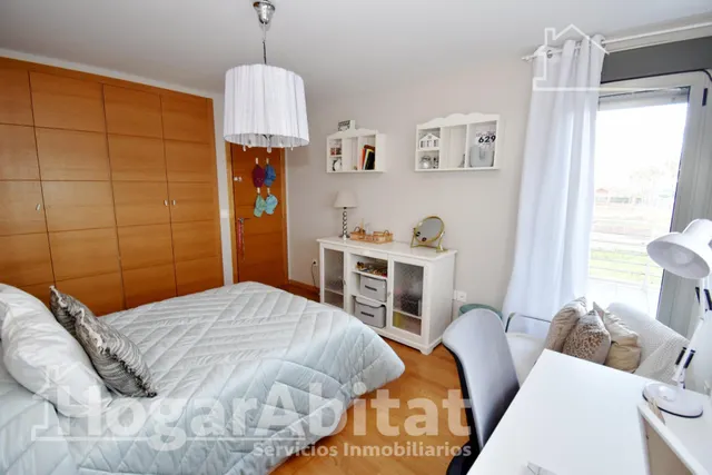 PRECIOSO ADOSADO PAREADO CON PISCINA, 3 TERRAZAS Y BARBACOA  JUNTO AL PUERTO — 26