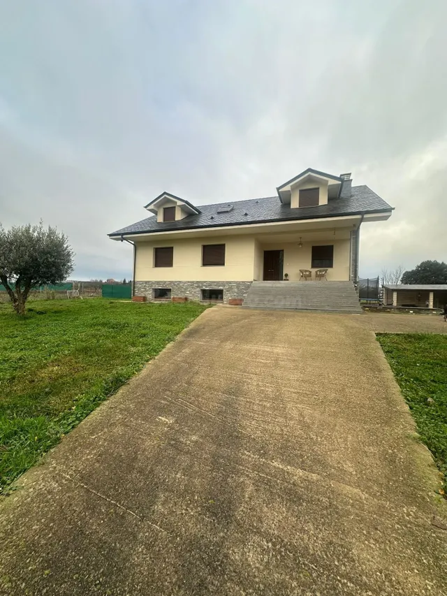 SE VENDE CHALET EN CABAÑAS RARAS - foto 3