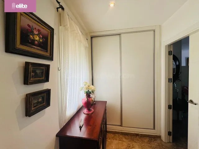 FANTASTICO PISO EN EL CENTRO DE JEREZ CON GARAJE Y TRASTERO - foto 2