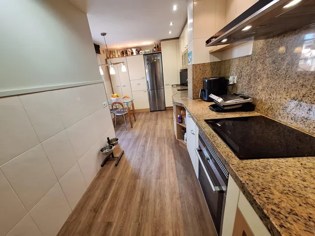 Atico centrico  en planta con terraza en duplex, trastero y piscina — 22