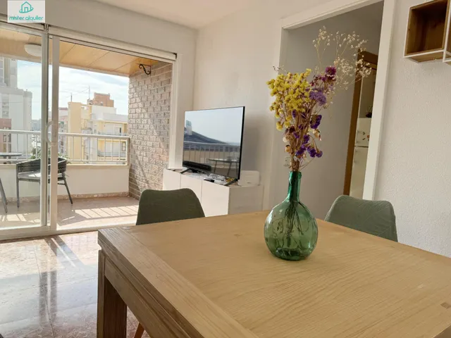 Apartamento 3 habitaciones 92m² en alquiler - 1a linea — 3