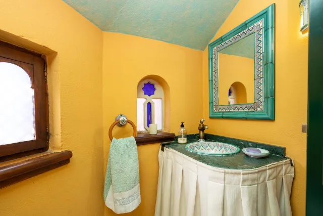 GRAN CASA CON PISCINA EN COLINAS BERMEJAS, MONACHIL — 10