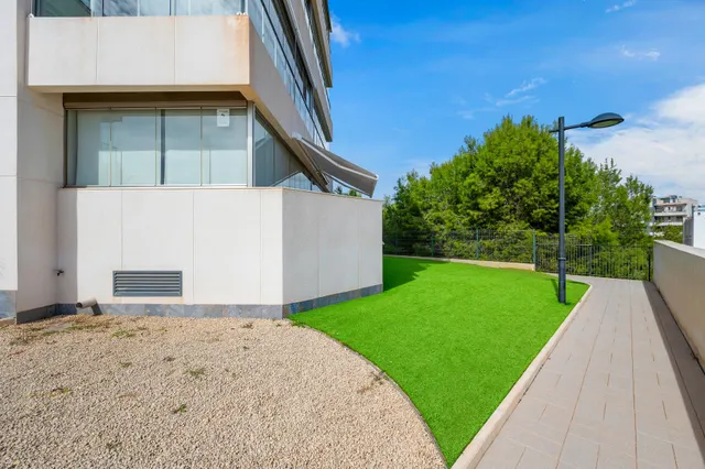 Apartamento de 2 dormitorios y 2 baños en los dolses ( orihuela costa ) — 7