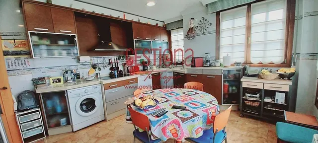 CHALET CON PISCINA PRIVADA. MERUELO. — 12