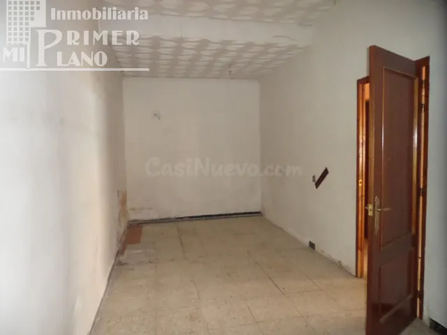 *LOCAL EN AVDA ANTONIO HUERTAS DE 150 M2 CON 4 ESCAPARATES P - foto 5