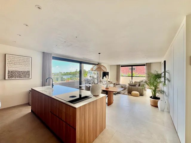 Apartamento de lujo con vistas panorámicas — 8