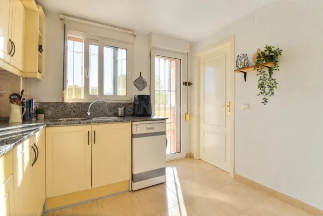 Adosado 3 habitaciones 130m² en venta - Los Almendros-La Flo - foto 3