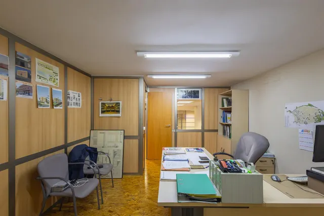 LOCAL OFICINAS FRENTE A EDETANIA — 29