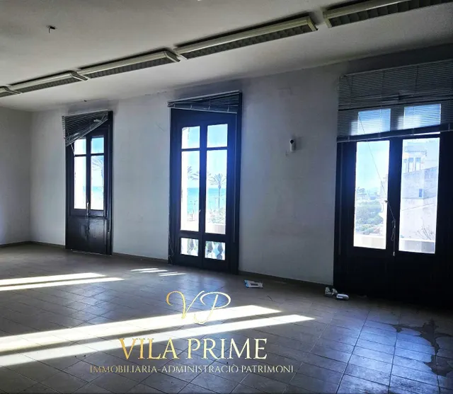 VIVIENDA UNICA EN EDIFICIO EMBLEMATICO NEOCLASICO EN VILASSAR DE MAR — 11