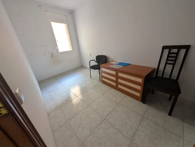 GRAN OPORTUNIDAD! piso en venta en Calle Nou — 10