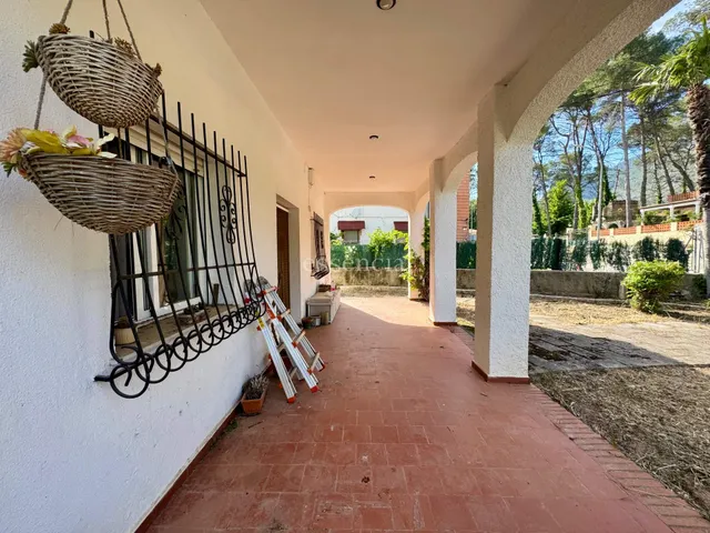 ESPECTACULAR CHALET EN LA DROVA — 41