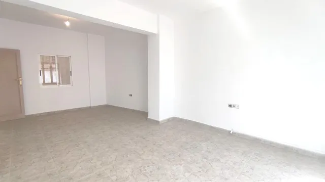 LOCAL DESTINADO PARA OFICINAS EN ZONA PRIVILEGIADA (NO VIVIENDA) — 8