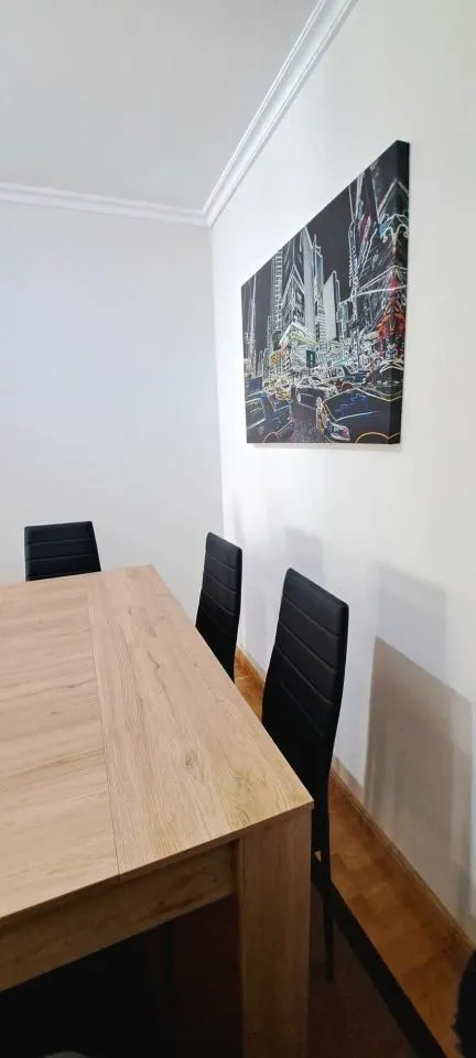 Amplio y Luminoso Piso en alquiler en Barrocanes, Ourense - Ideal para Familias — 11