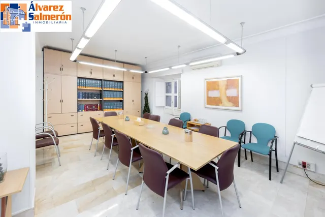 Gran vivienda en Plaza Los Campos - 7 habitaciones — 15