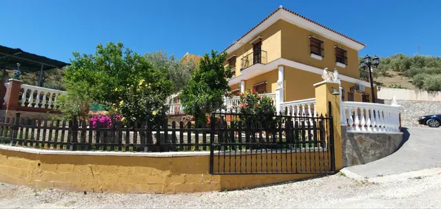 Casa con finca en Campanillas - foto 3