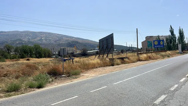 SOLAR URBANIZABLE DE USO INDUSTRIAL. — 5