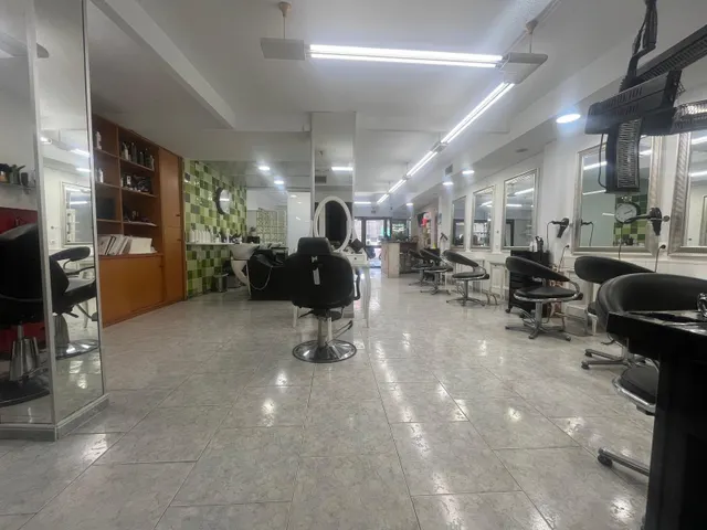 Gran oportunidad local de 139 metros en Valdeolleros — 8