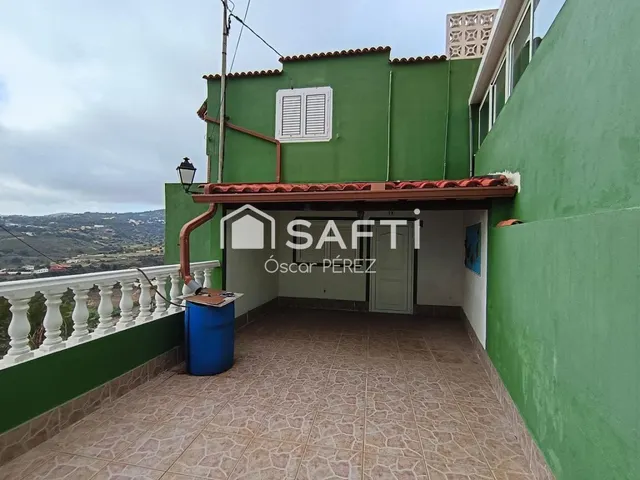 Casa terrera de 4 niveles con gran potencial — 47