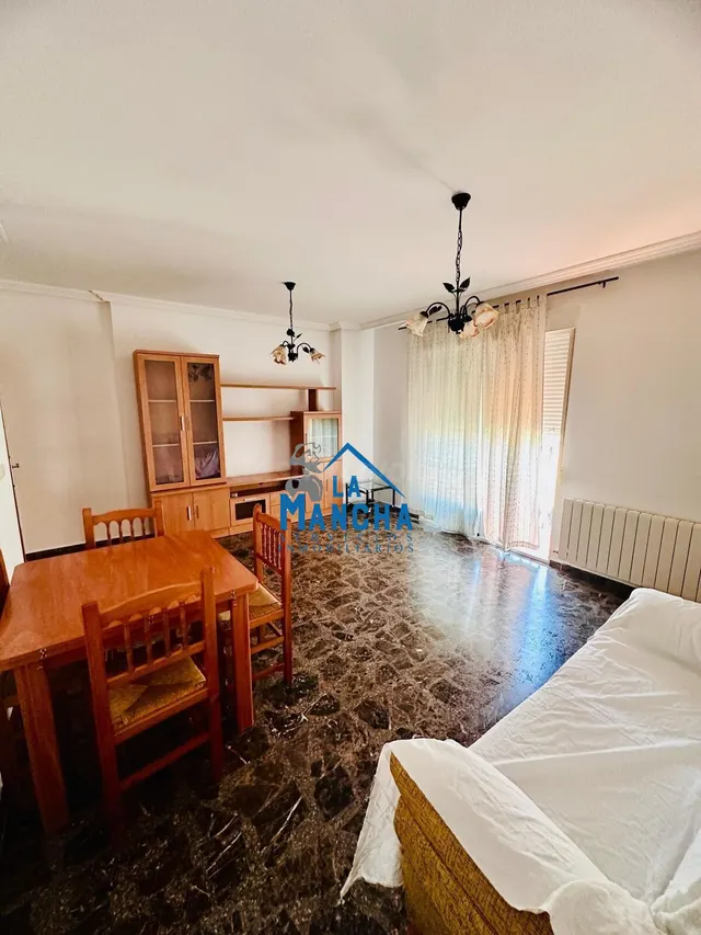 INMOBILIARIA LA MANCHA VENDE PISO ZONA CARREFOUR DE ALBACETE - foto 2