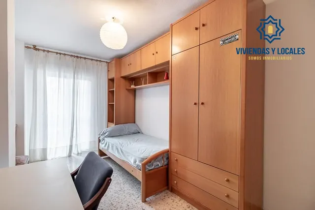 MAGNIFICA VIVIENDA EN LAS FLORES - CAMINO DE RONDA — 13