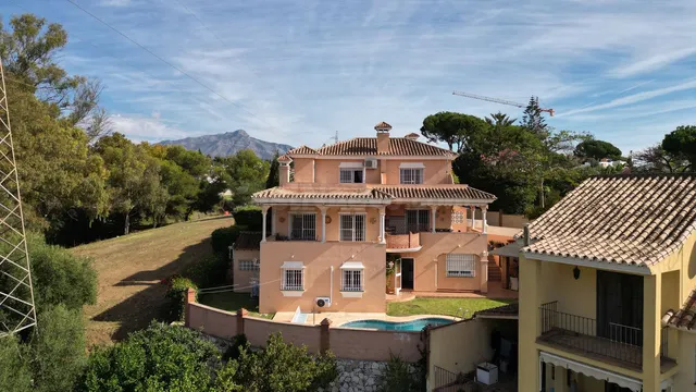 Chalet 6 habitaciones 528m² en venta - Marbella - foto 2