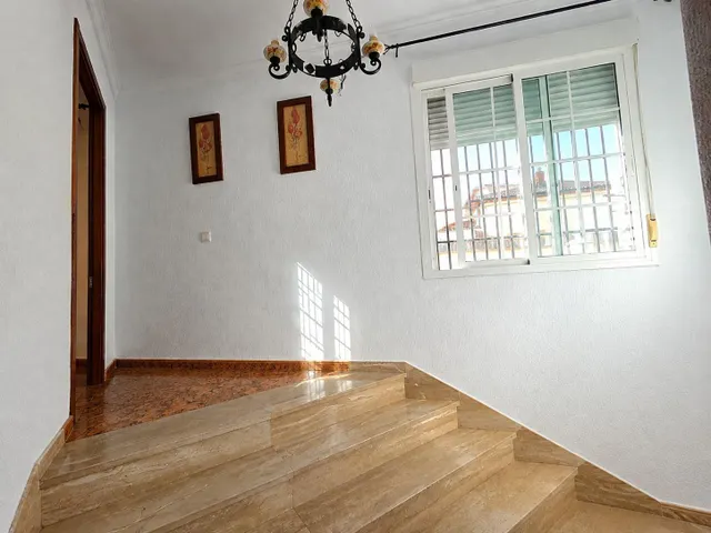 GRAN VIVIENDA CON GARAJE EN CHICLANA DE LA FRONTERA SITUADA EN LA ZONA DEL PILAR — 20