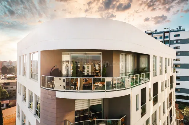 Apartamento 4 habitaciones 552m² en venta - Sarco