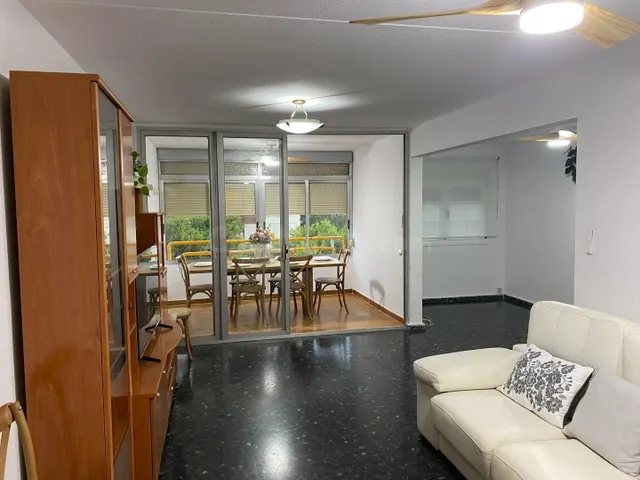 ALQUILER DE habitación EN PISO CON PISCINA, ZONAS COMUNES Y 