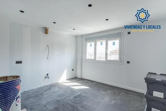 Edificio de nueva construcción en Churriana - foto 4
