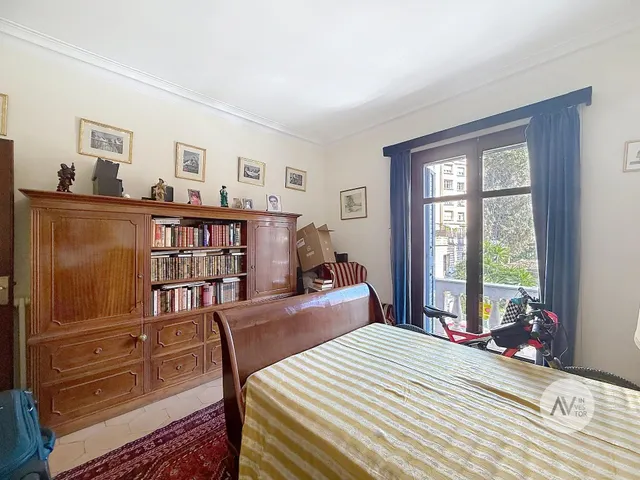 Amplio Piso en Sant Gervasi - La Bonanova, Ideal para Reformar — 29