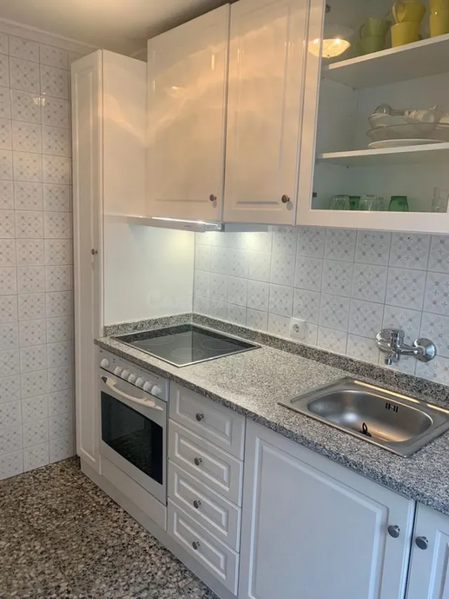 Apartamento con 3 dormitorios en calle Zafiro Alicante - foto 2
