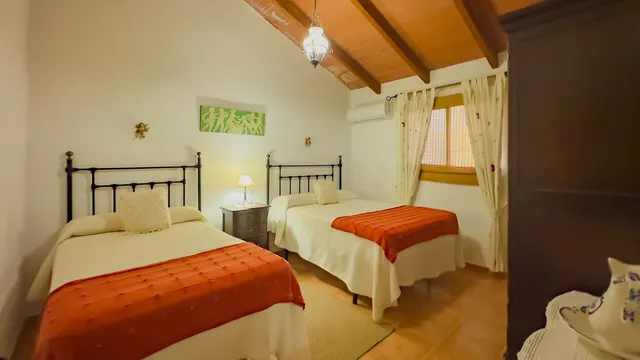 Finca rústica 2 habitaciones 140m² en venta - Polígono - Alrededores - Pedanías — 13