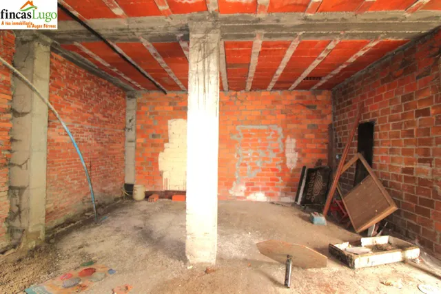 LOCAL COMERCIAL AL LADO DEL CENTRO MÉDICO DE FINGOI — 10