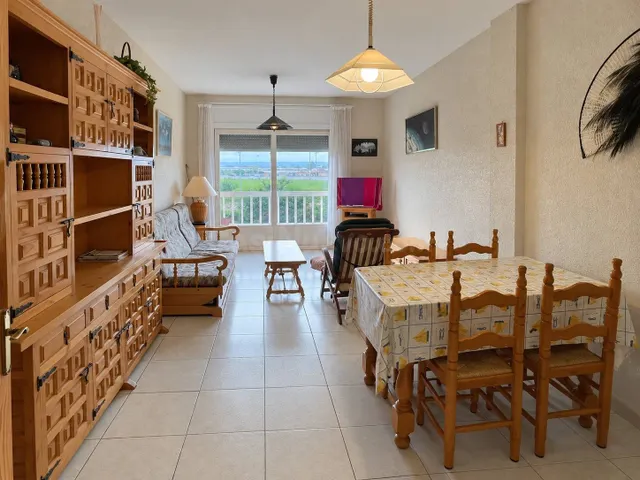 Piso luminoso con terraza privada en el ático y trastero en pleno corazón de Sant Pere Pescador — 5