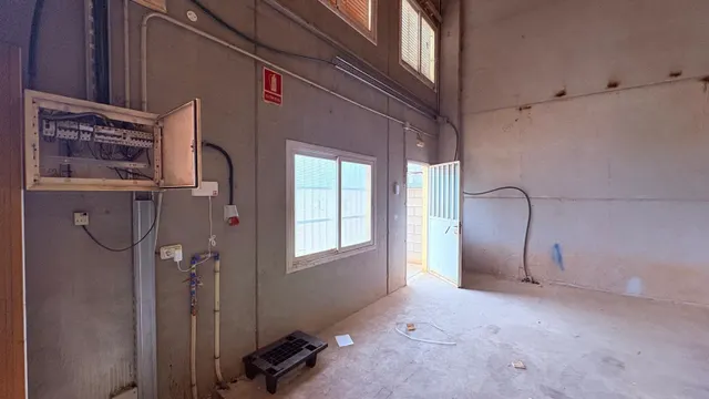 Nau industrial de 400 m2 — 8