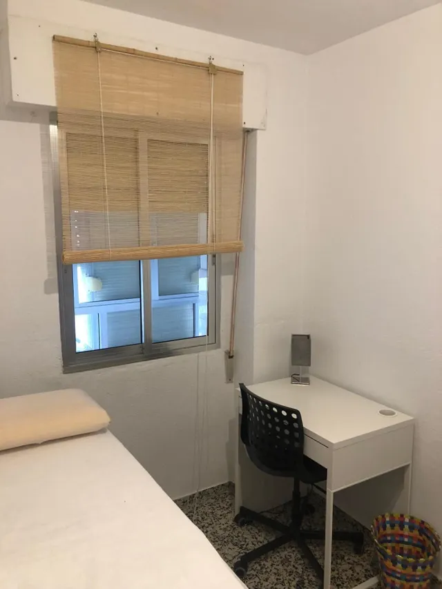¡Amplia vivienda exterior con ascensor en Zona Torneo! — 9