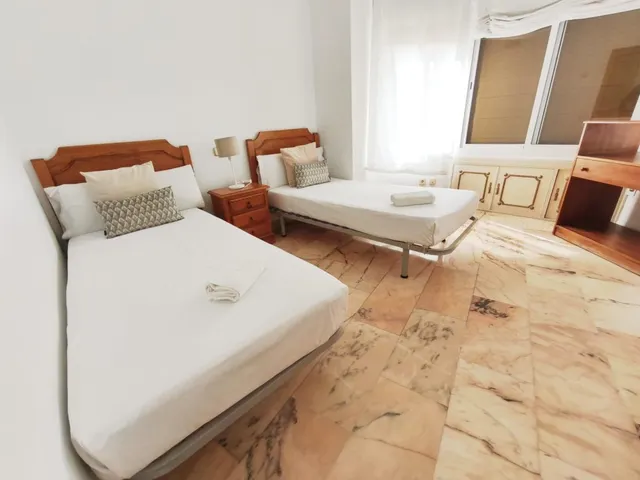 Espectacular vivienda junto Iglesia de La Magdalena, lista para entrar!!! — 21