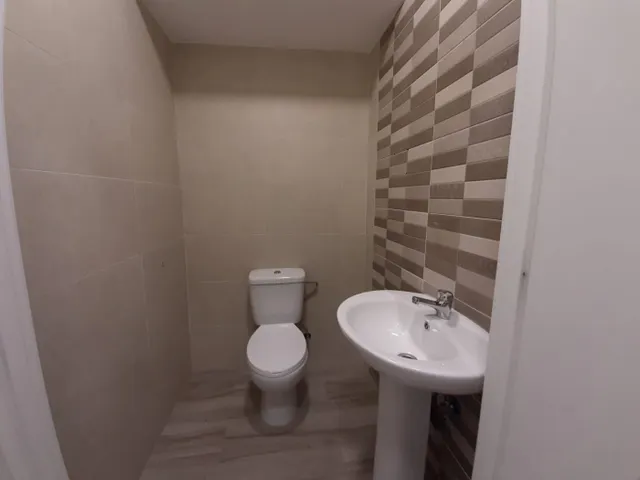 Estupendo local en Obispo Galarza — 10