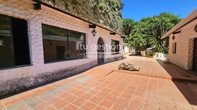 Casa de campo-Masía en Venta en Arriate Málaga — 102