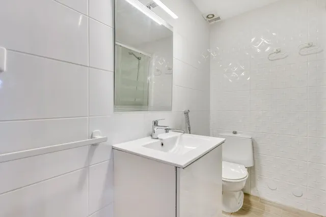 Apartamento de 1 dormitorio en Benidorm — 6