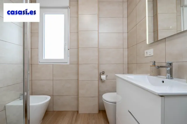 Encantadora Casa Reformada en Ogijares con Vistas y Espacios para Disfrutar — 32