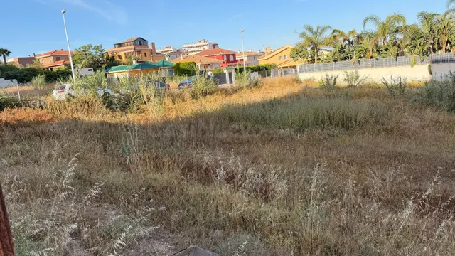 Terreno Urbano en Arenales del Sol - Oportunidad de Inversió - foto 5