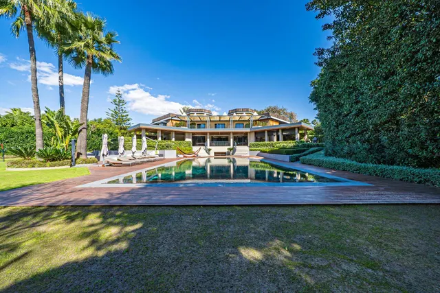 Exclusiva Villa en Primera Línea de Golf – Guadalmina Baja, San Pedro de Alcántara — 3