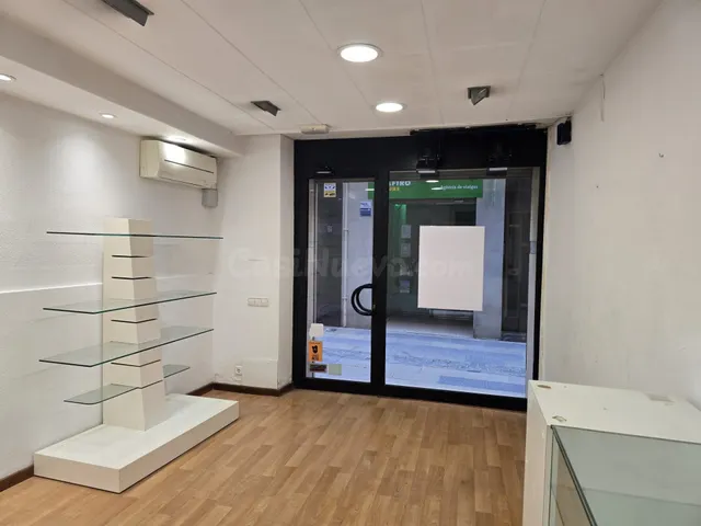 Local Comercial en Venta en z. Plana de l'Om, Manresa - foto 4
